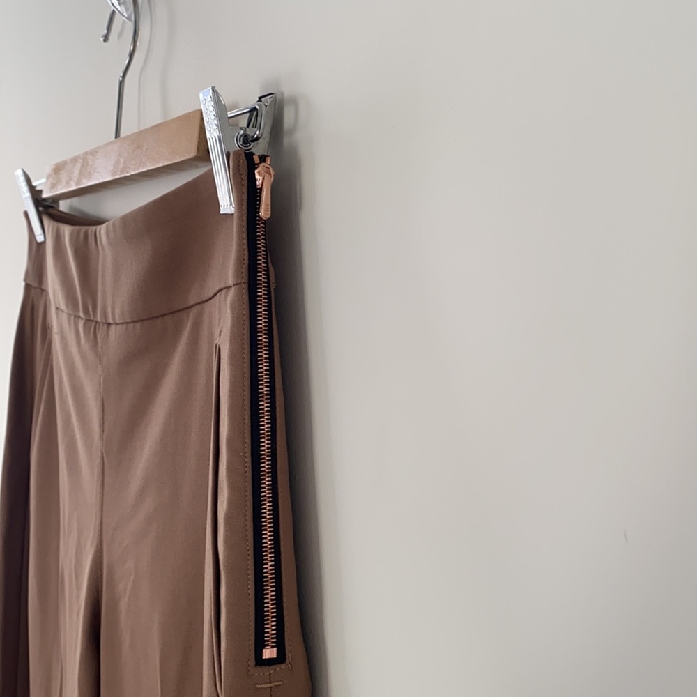 Kit and Ace High Waisted Wide Legged Pant